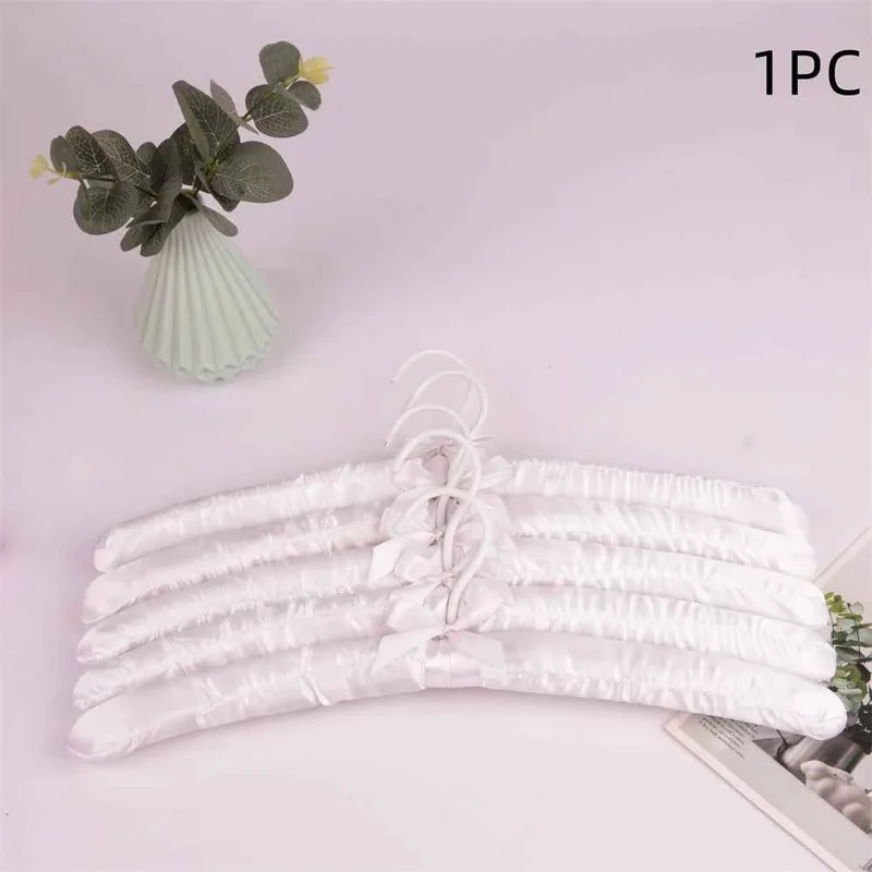 Cintre pour étendoir à linge satin rembourré