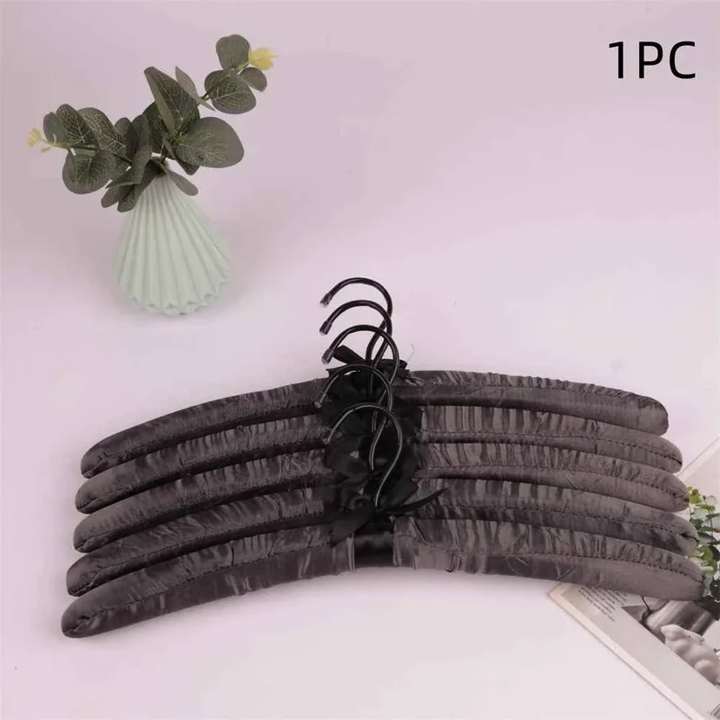 Cintre pour étendoir à linge satin rembourré