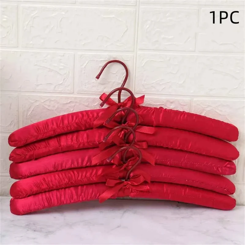 Cintre pour étendoir à linge satin rembourré
