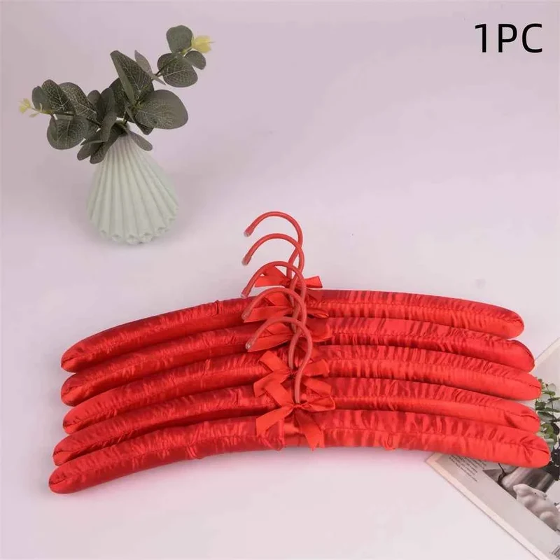 Cintre pour étendoir à linge satin rembourré