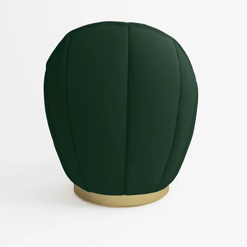Fauteuil en velours vert sapin, base cerclage dor effet laiton
