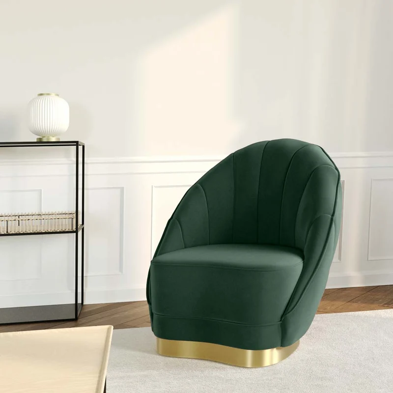 Fauteuil en velours vert sapin, base cerclage dor effet laiton