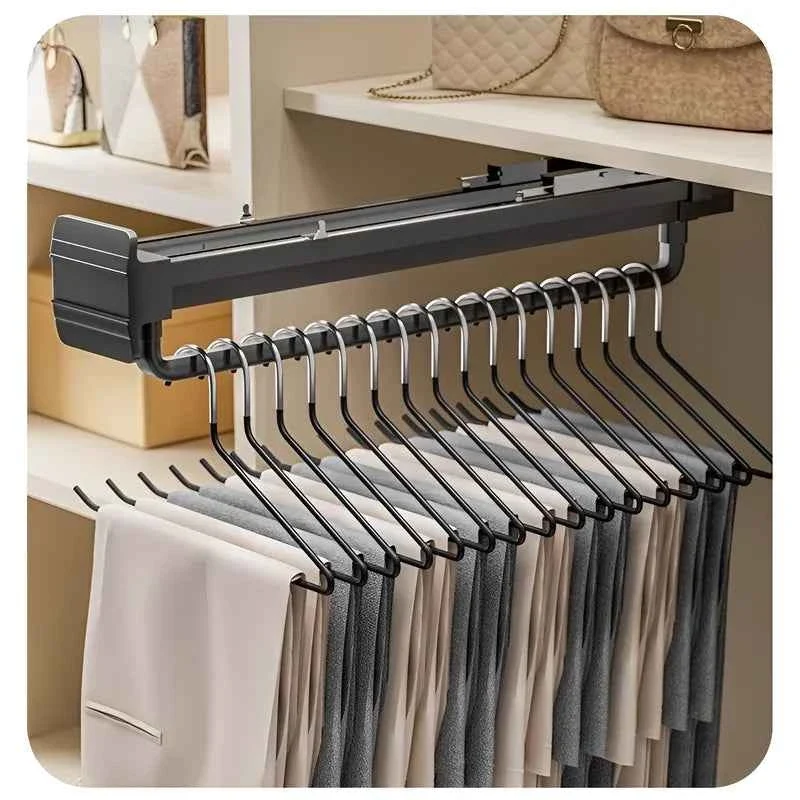 Cintre pour étendoir à linge extensible tiroir
