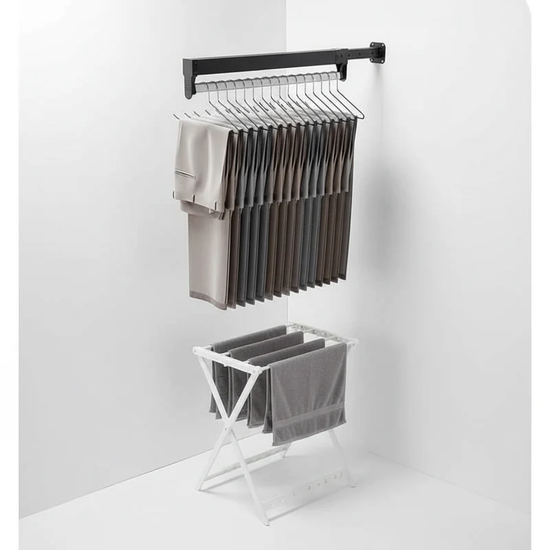 Cintre pour étendoir à linge coulissant pantalon