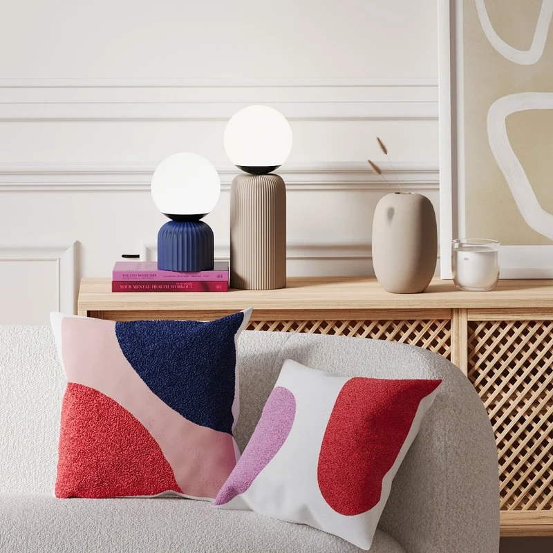 Lampe poser en c ramique couleur cr me globe de verre Gauguin