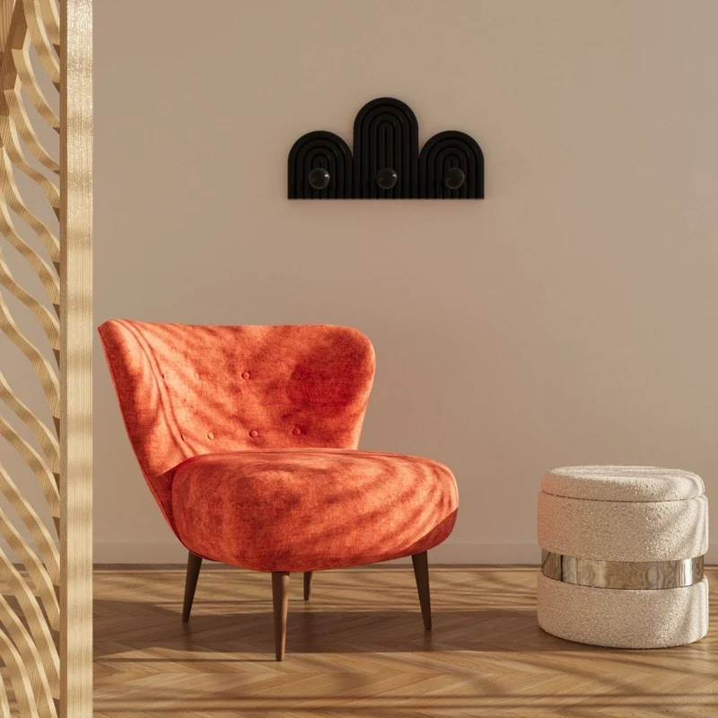 Fauteuil en velours ocre et bois