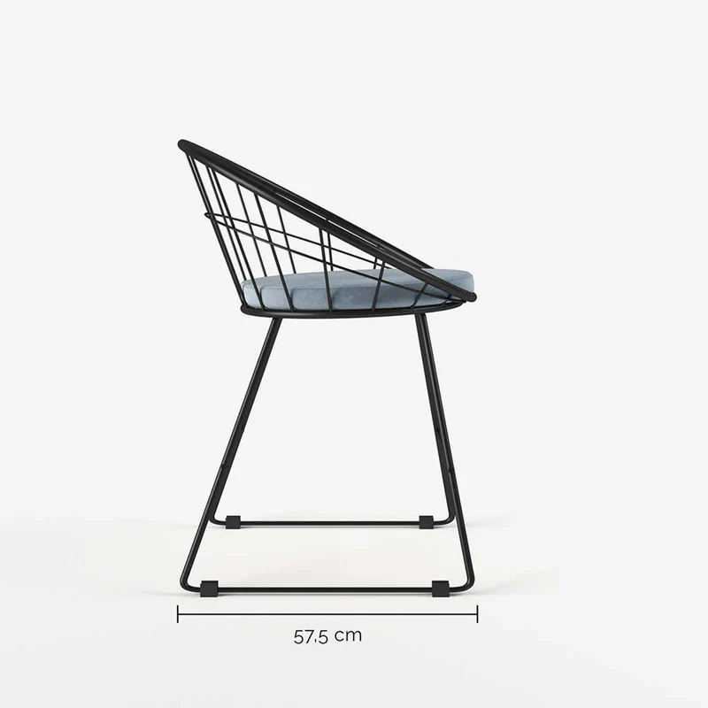 Chaise en métal et velours bleu perle
