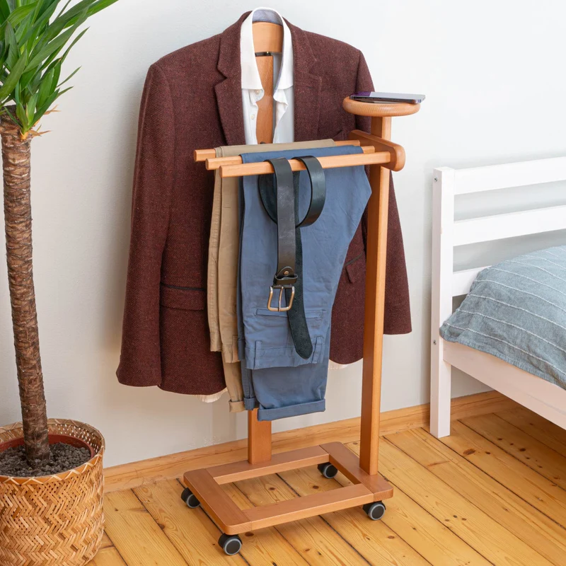 Valet de chambre en hêtre avec tablette – Tatkraft Lord