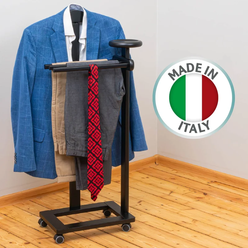 Tatkraft Baron – Valet de chambre en hêtre noir, cintre, 3 porte-pantalons, tablette de rangement et roulettes