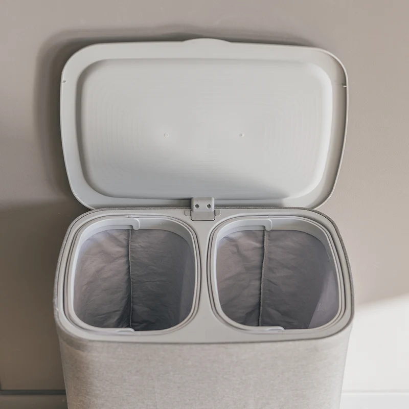 Panier à linge en tissu 50L SVEN avec couvercle et 2 sacs amovibles séparateurs, grande capacité, pliable et pratique