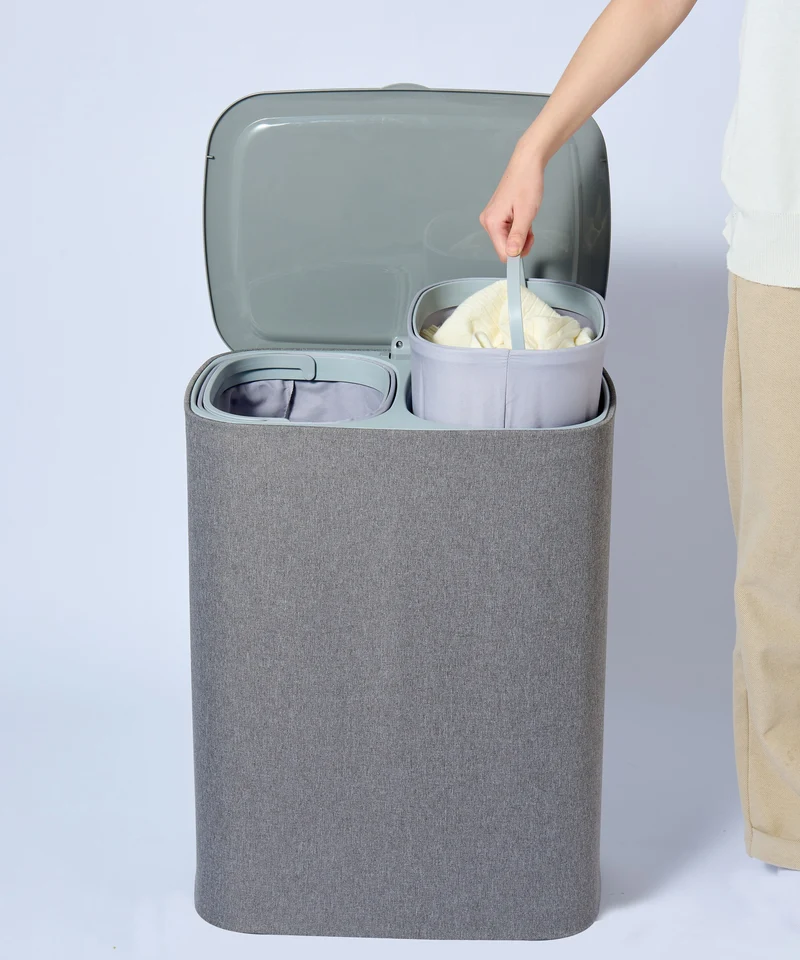 Panier à linge en tissu 50L SVEN avec couvercle et 2 sacs amovibles séparateurs, grande capacité, pliable et pratique