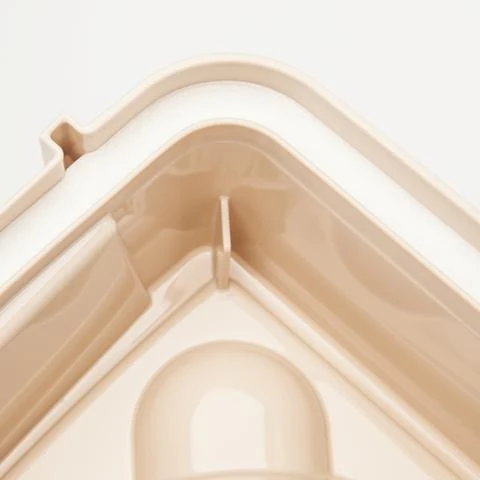 Elevated Feeder with Airtight Storage - Medium