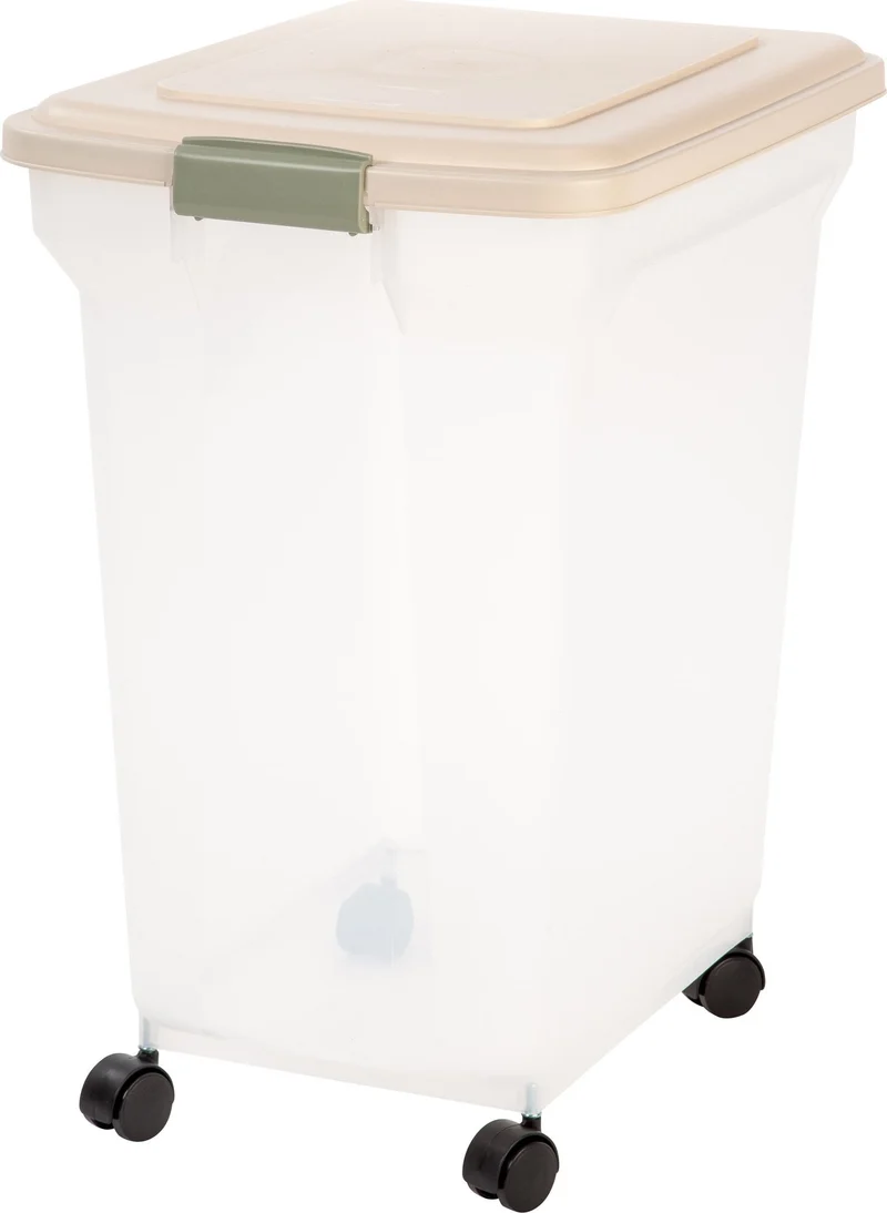 Airtight Pet Food Container WeatherPro™, Wheels - 67 QT