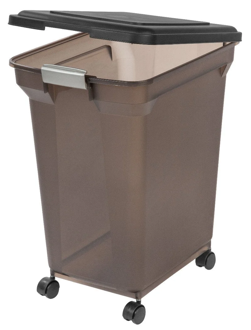 Airtight Pet Food Container WeatherPro™, Wheels - 67 QT