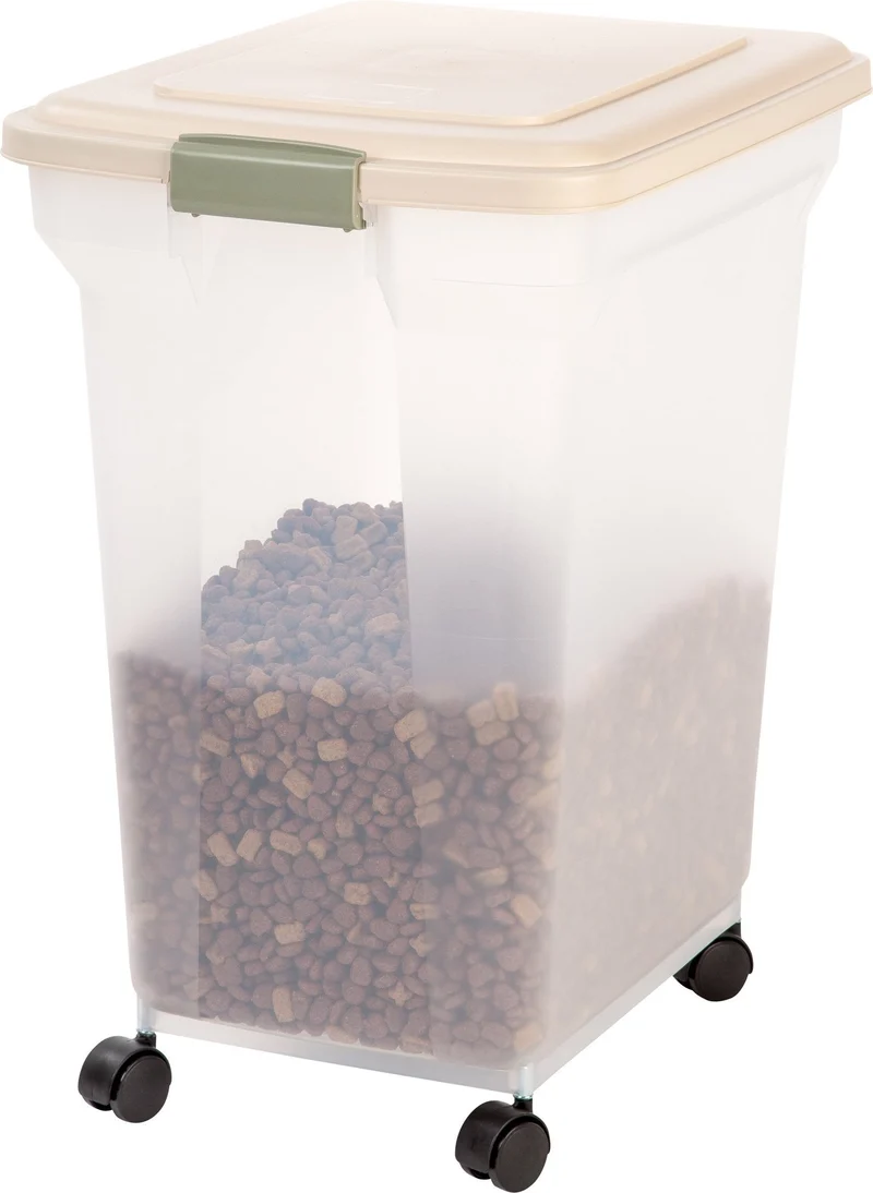Airtight Pet Food Container WeatherPro™, Wheels - 67 QT