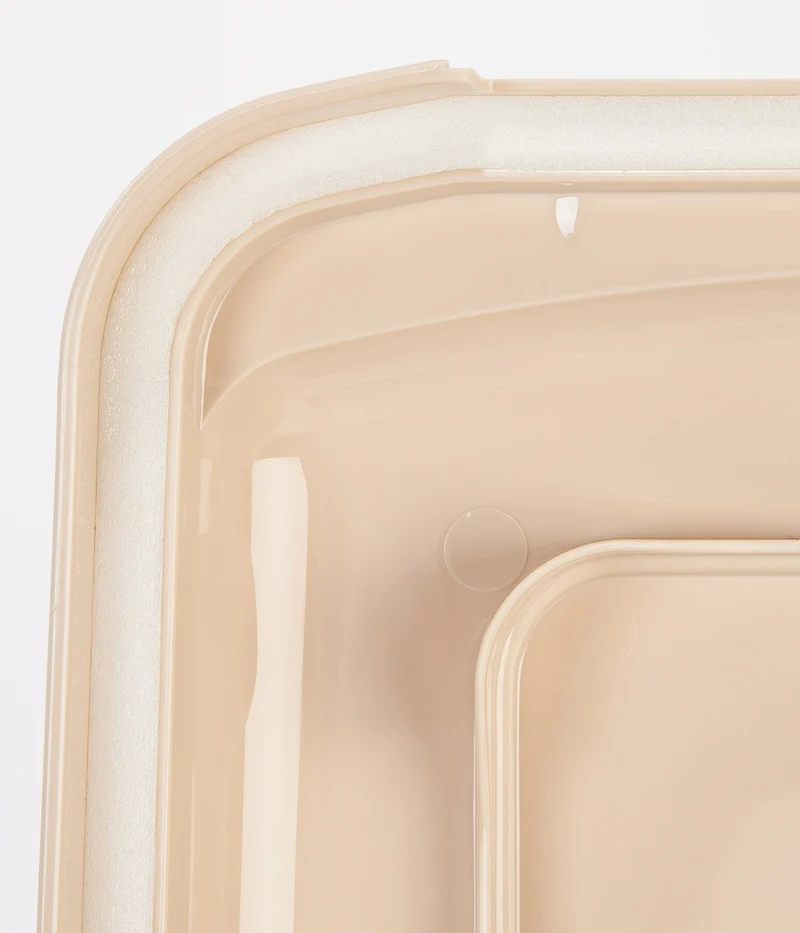 Airtight Pet Food Container WeatherPro™, Wheels - 67 QT