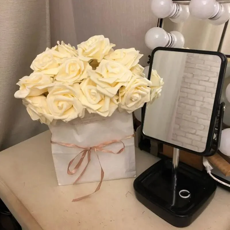 Bouquet de roses artificielles