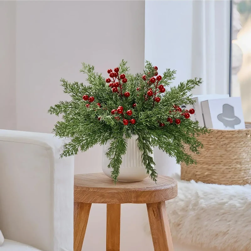 Branches de pin artificielles avec tiges