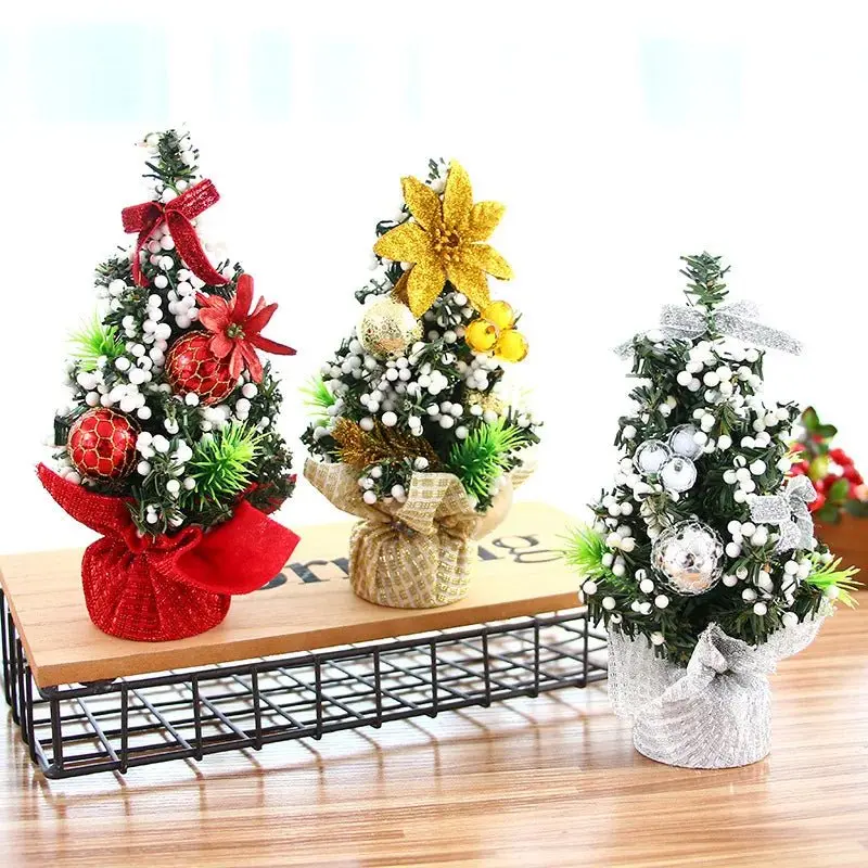 joyeux arbre de noël bureau maison