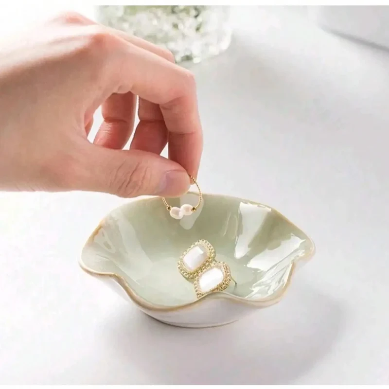 Plateau de rangement en céramique Lotus