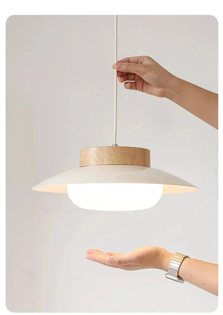 Suspension Nordique 3 Lumières Design Élégant