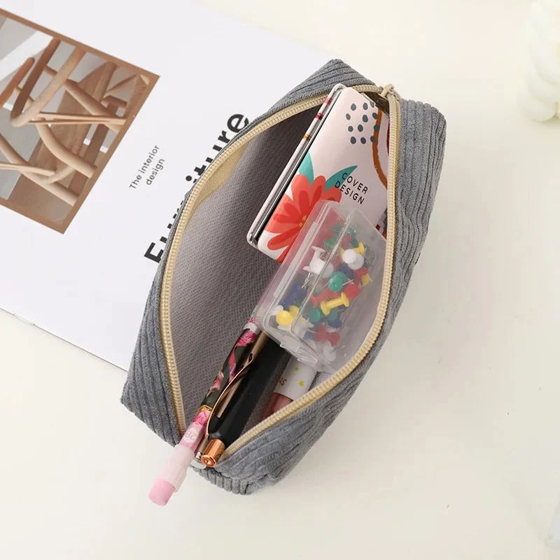 Trousse en velours