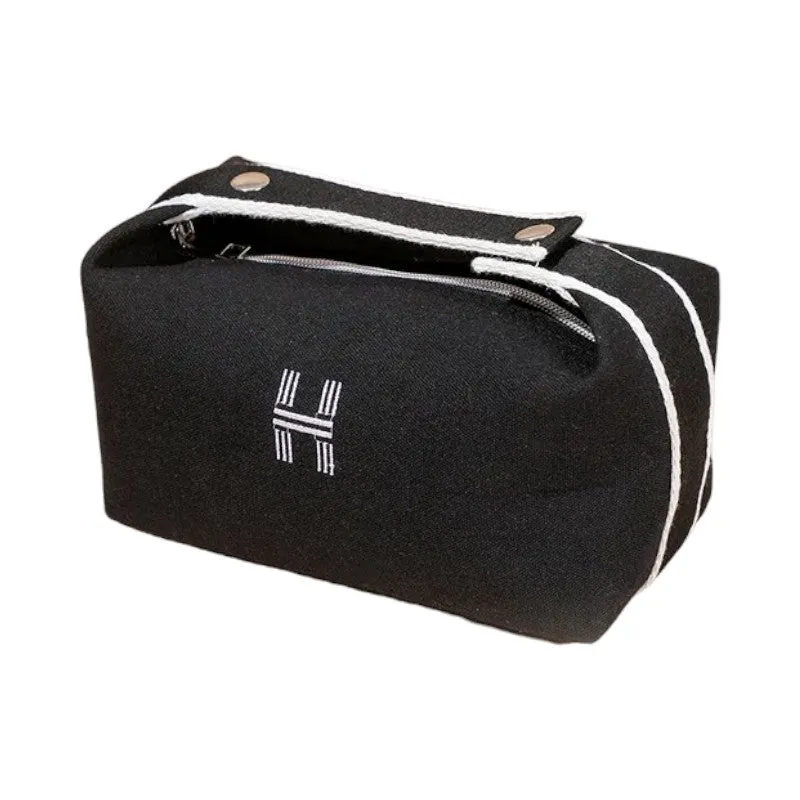 Trousse de toilette pour voyager