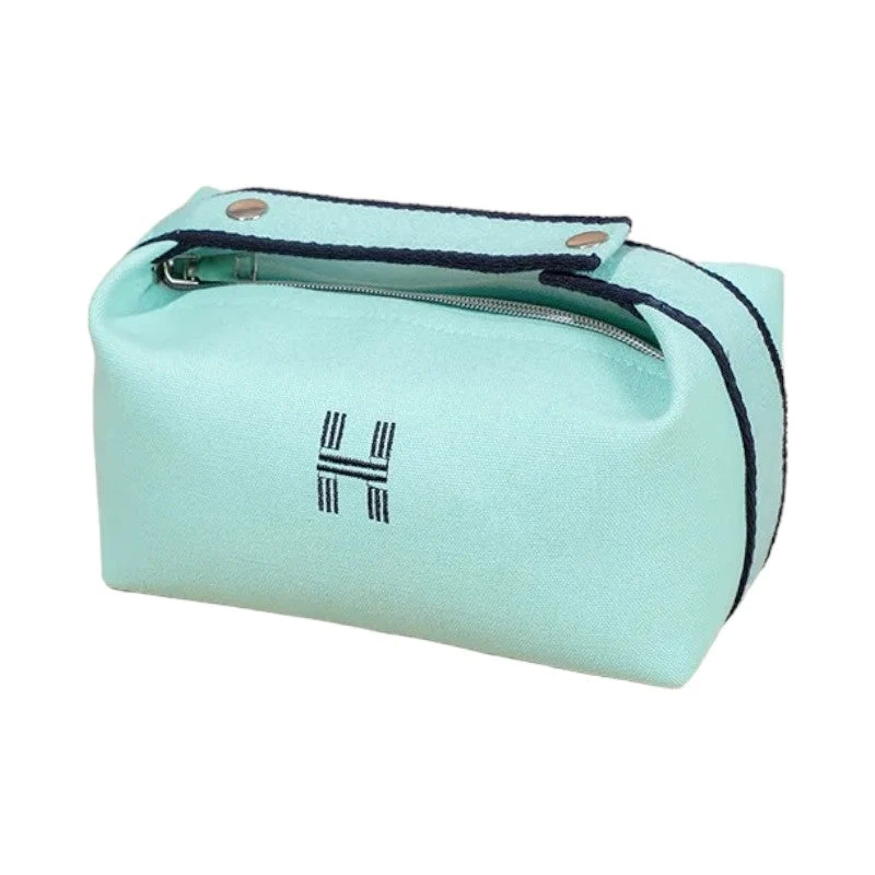 Trousse de toilette pour voyager