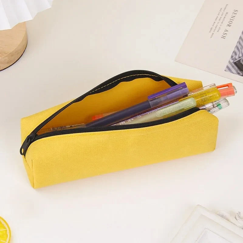 Trousse à crayon de couleurs