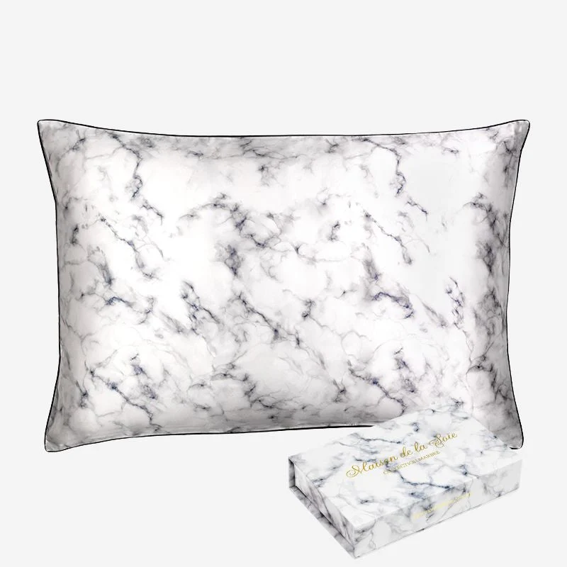 Taie d’oreiller en soie motif Marbre