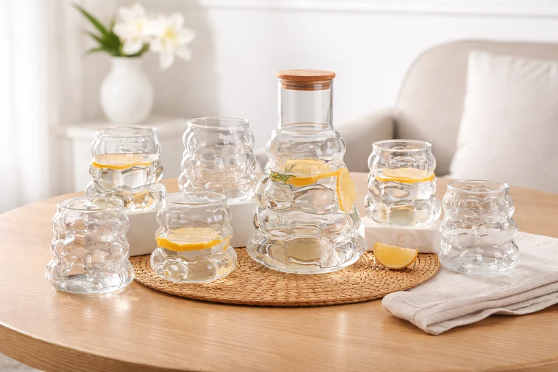 Ensemble carafe en verre 7 pièces – 1 L avec 6 verres assortis