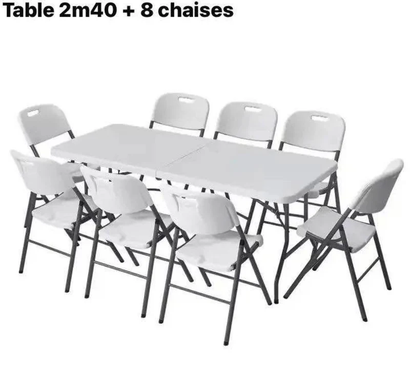 Table dressage 2m40 + 8 chaises