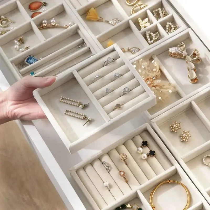 Rangement à bijoux pour tiroir