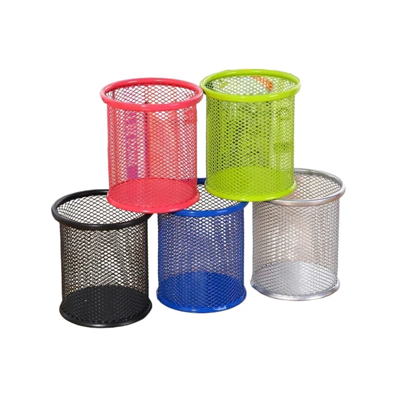Pot à crayons en métal