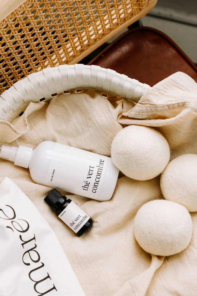 ENSEMBLE LESSIVE - Thé vert concombre - Fragrance, eau de linge et balles de séchage