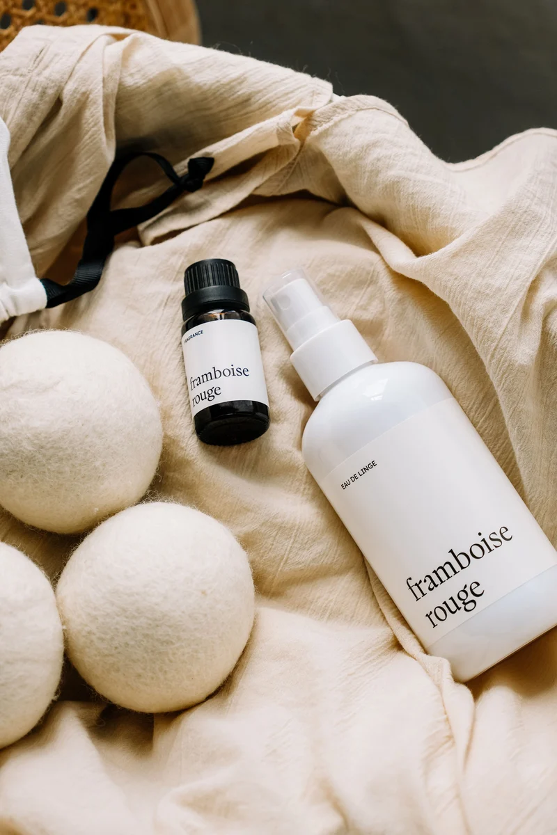 ENSEMBLE LESSIVE - Framboise rouge - Fragrance, eau de linge et balles de séchage
