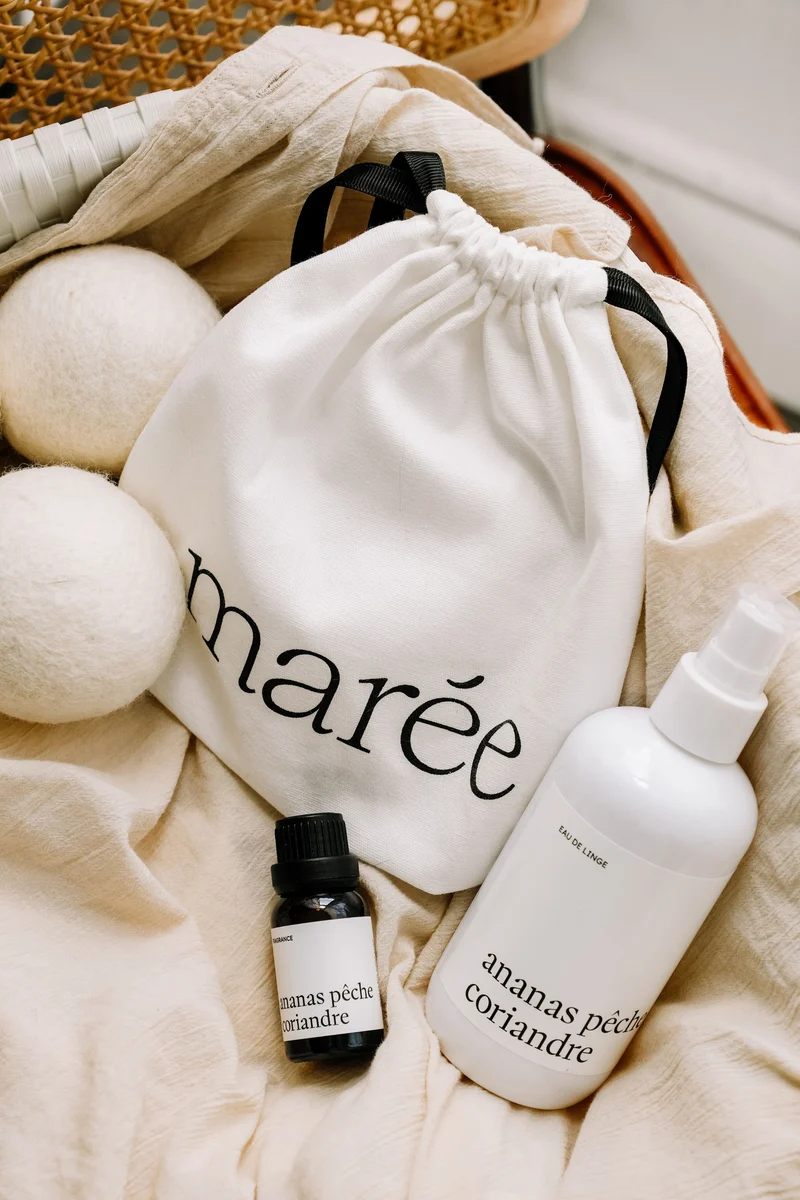 ENSEMBLE LESSIVE - Ananas pêche coriandre - Fragrance, eau de linge et balles de séchage