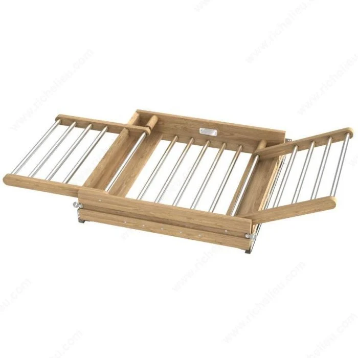 Séchoir en bois avec coulisses à fermeture amortie BLUM de Rev-A-Shelf