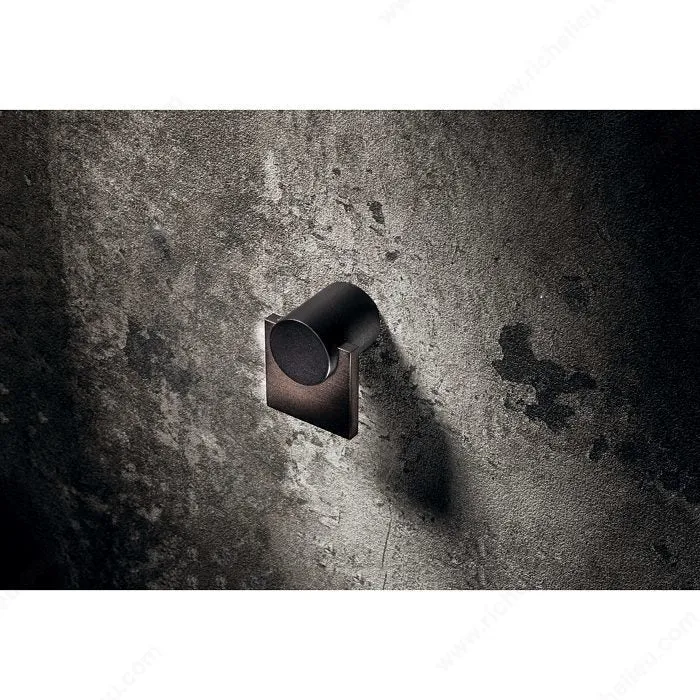 Bouton contemporain en aluminium et laiton - PO2054I