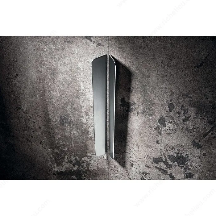 Poignée contemporaine en métal - MN2300
