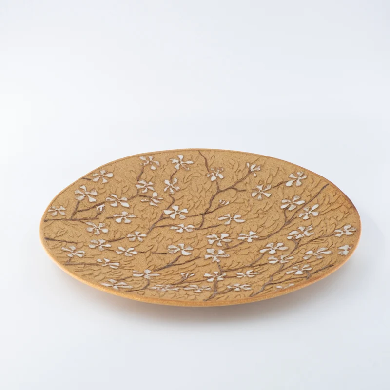 Grand plat sculpté