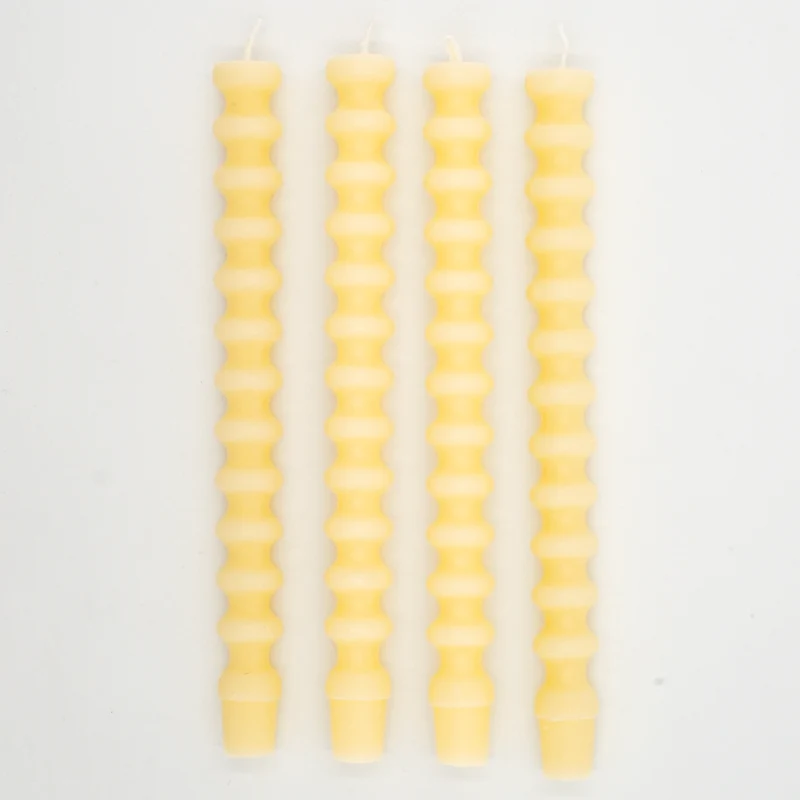 Pack de 4 bougies Totem torsadées