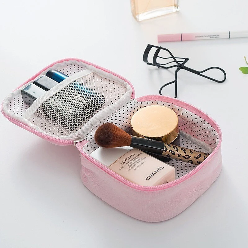 Trousse de toilette compacte