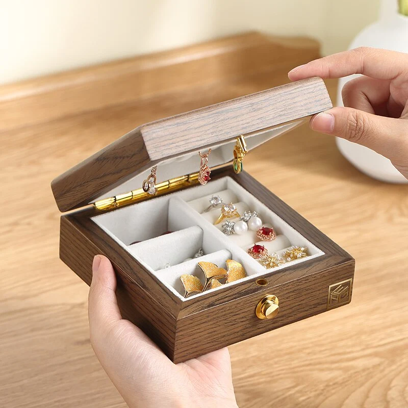 Boîte à bijoux élégante