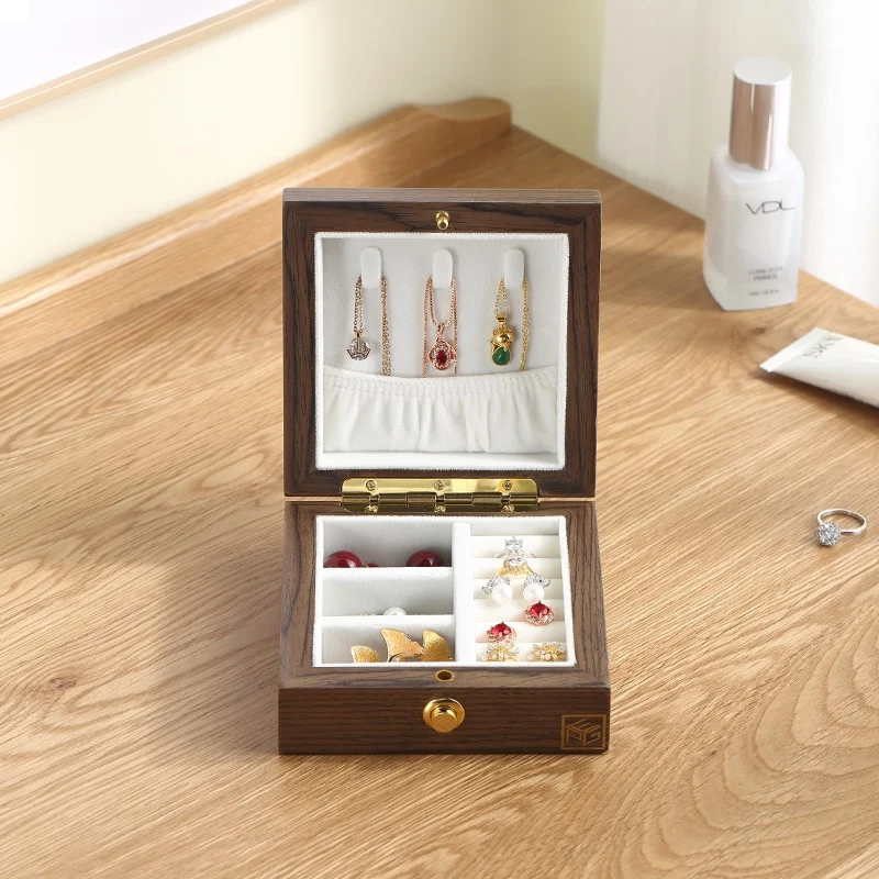 Boîte à bijoux élégante