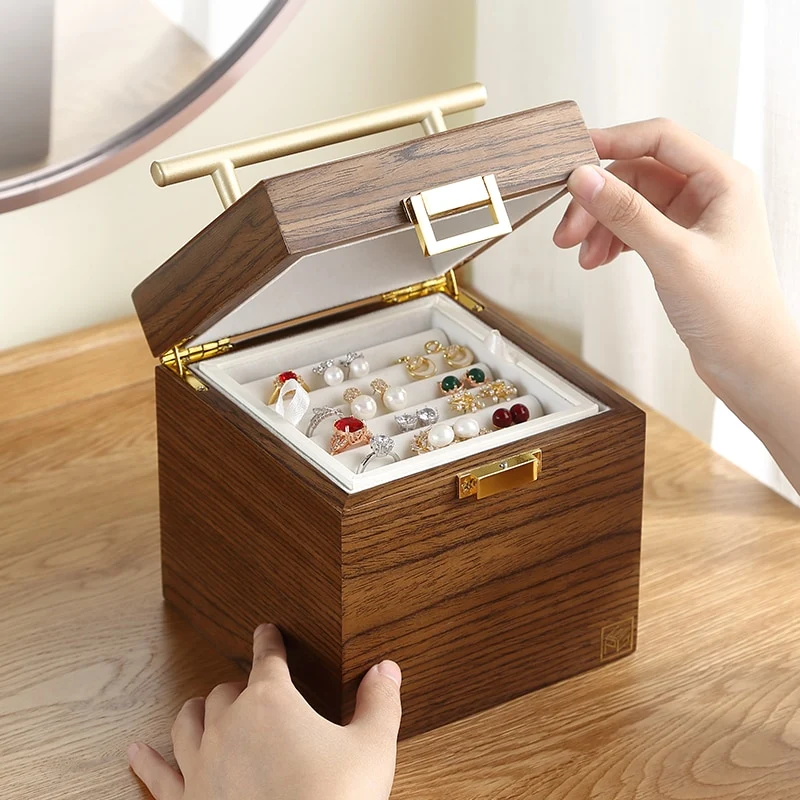 Boîte à bijoux carré