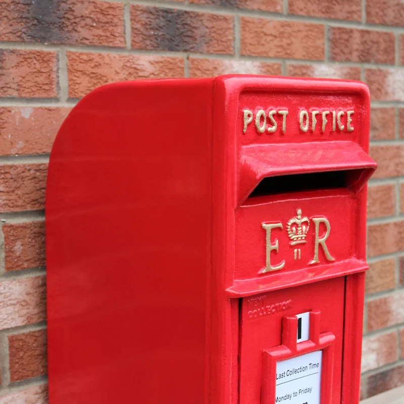 Briefkasten im Englischen Stil - Rot