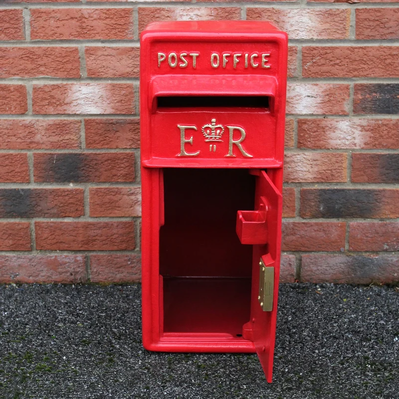Briefkasten im Englischen Stil - Rot