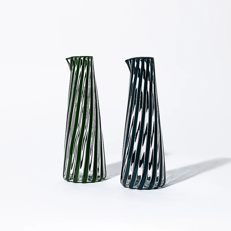Carafe conique en verre