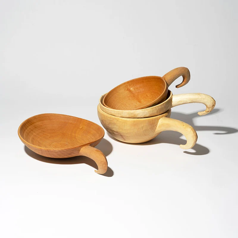 Ecrèmette en bois sculpté 3